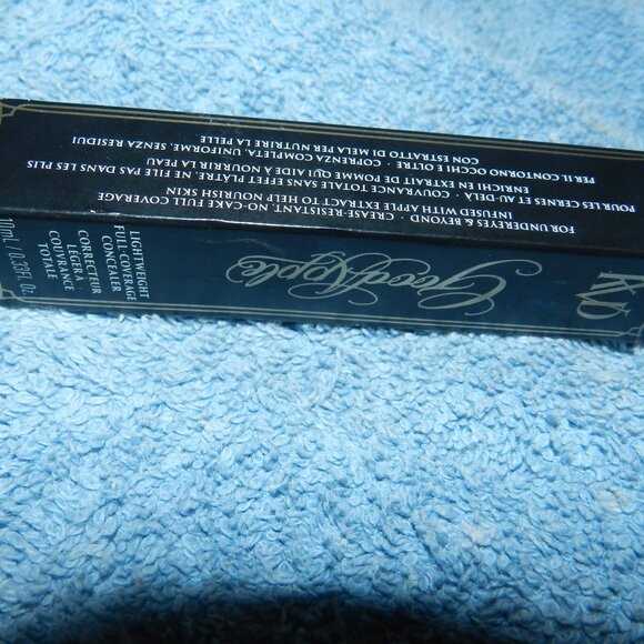 KVD Beauty Good Apple Lightweight Full-Coverage Concealer Light 105 🆕🏃‍♀️‍⚡🚚 - Picture 5 of 14